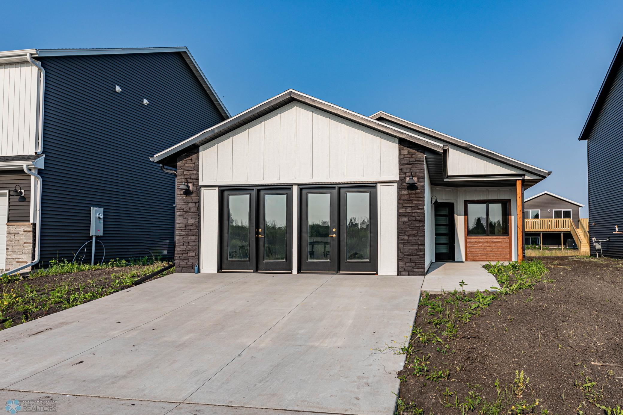 3743 33rd Street, Moorhead, Minnesota image 3