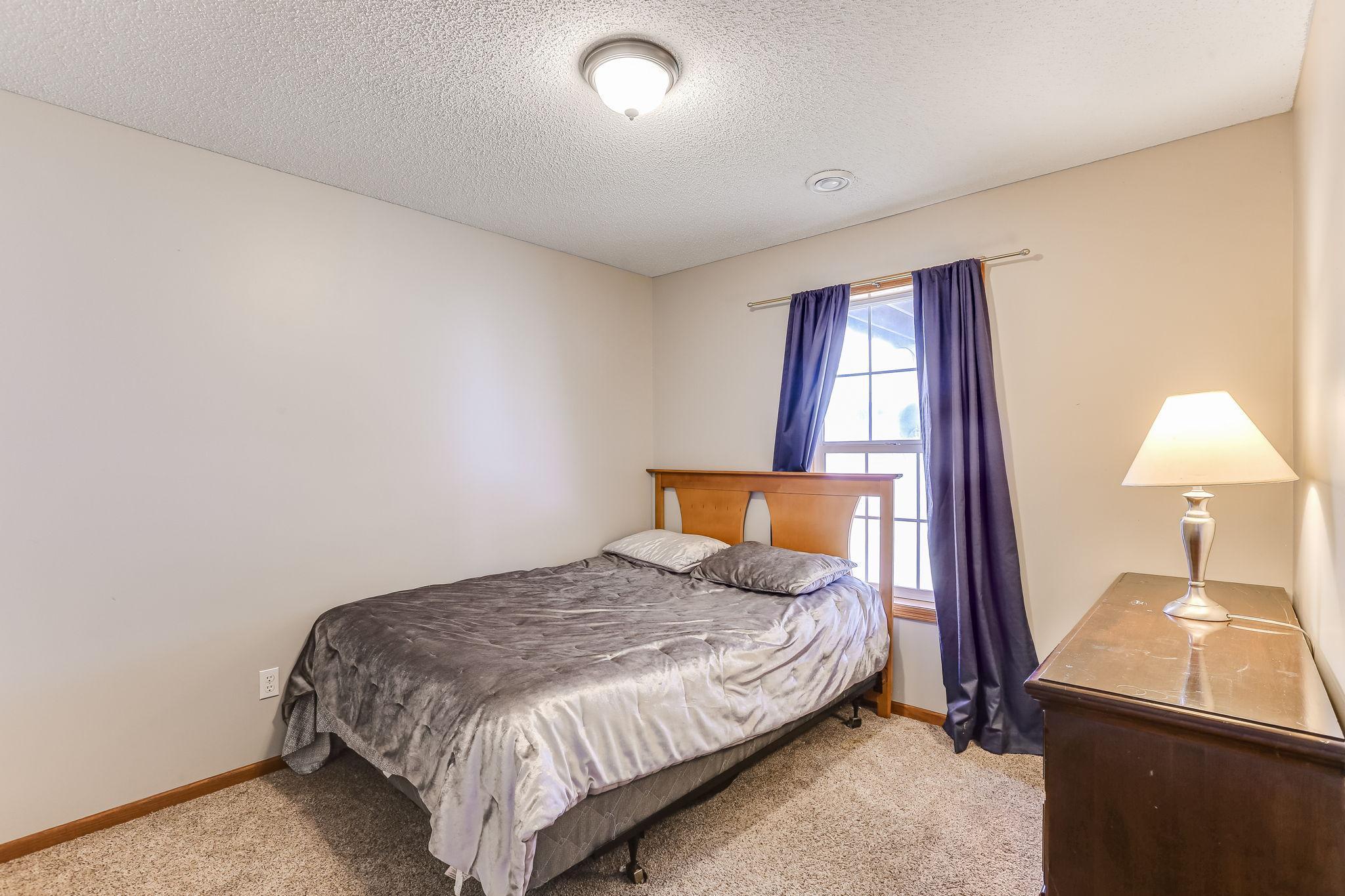 1540 Yorkshire Lane, Shakopee, Minnesota image 22
