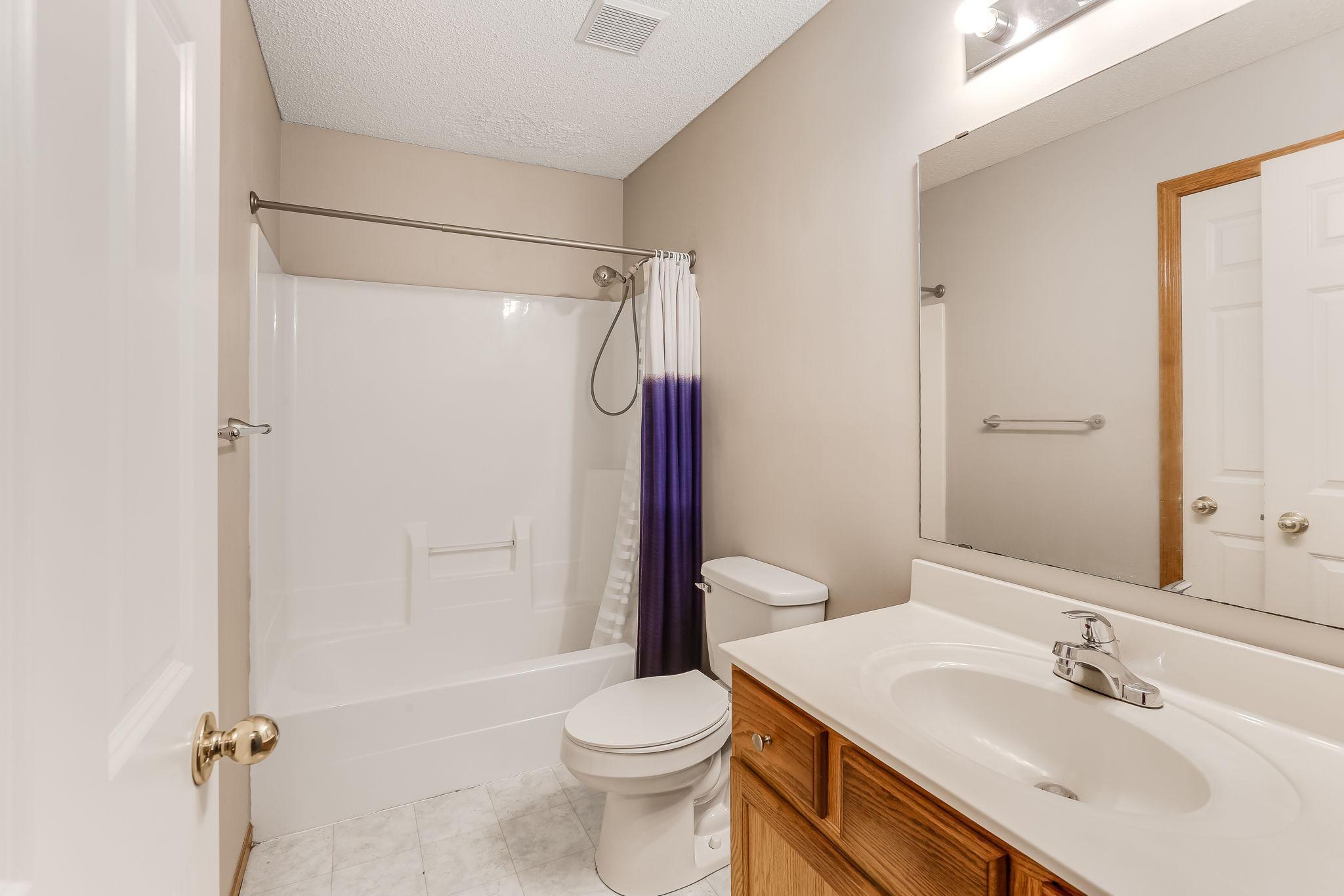 1540 Yorkshire Lane, Shakopee, Minnesota image 13