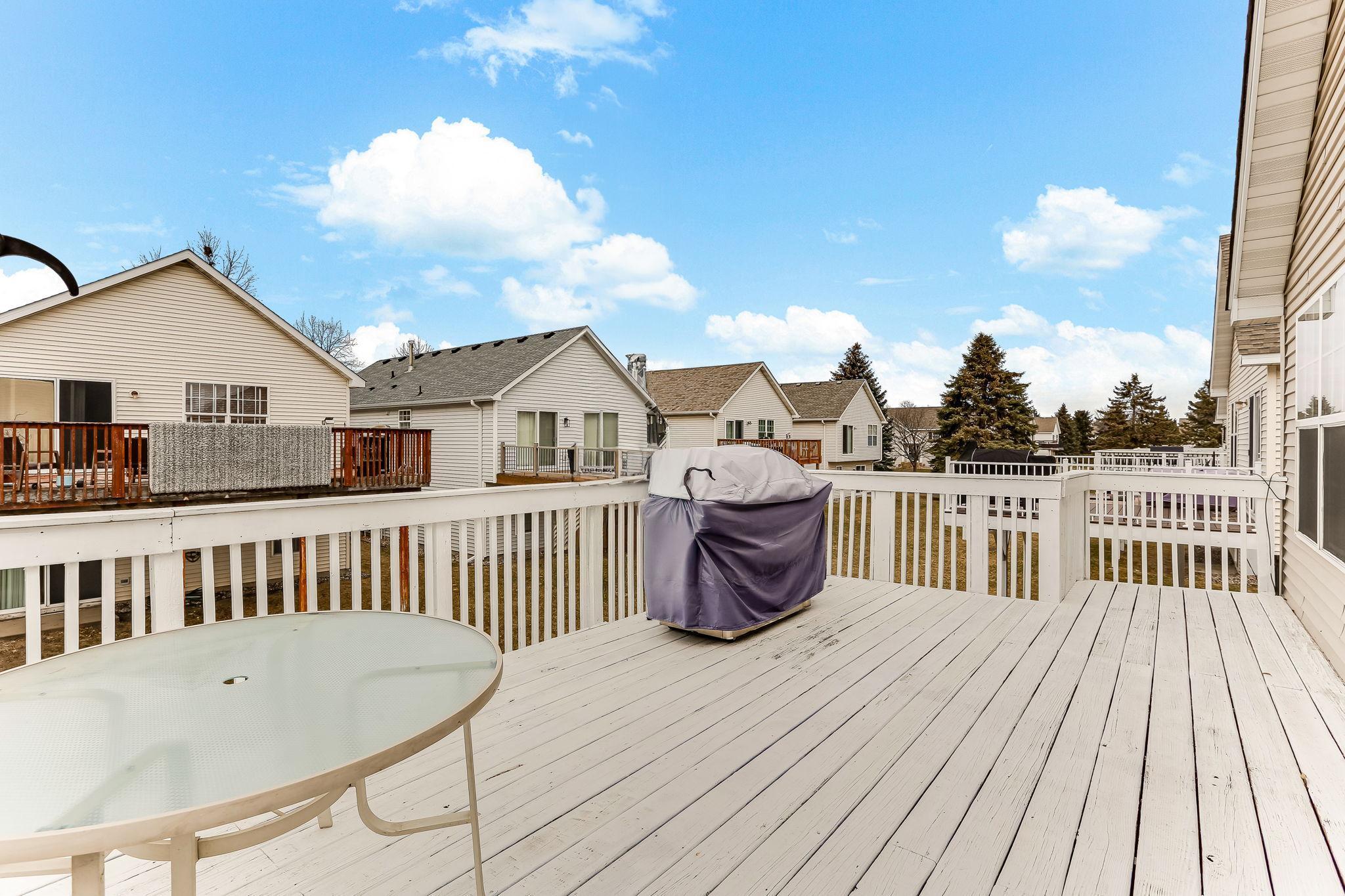 1540 Yorkshire Lane, Shakopee, Minnesota image 24