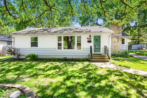 Homes For Sale - 5309 Bernard Avenue<br/> Hennepin County, Minneapolis, MN 55429