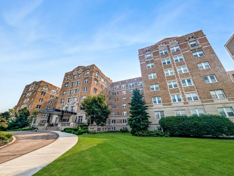Condo For Sale - 2615 Park Avenue<br/> Hennepin County, Minneapolis, MN 55407