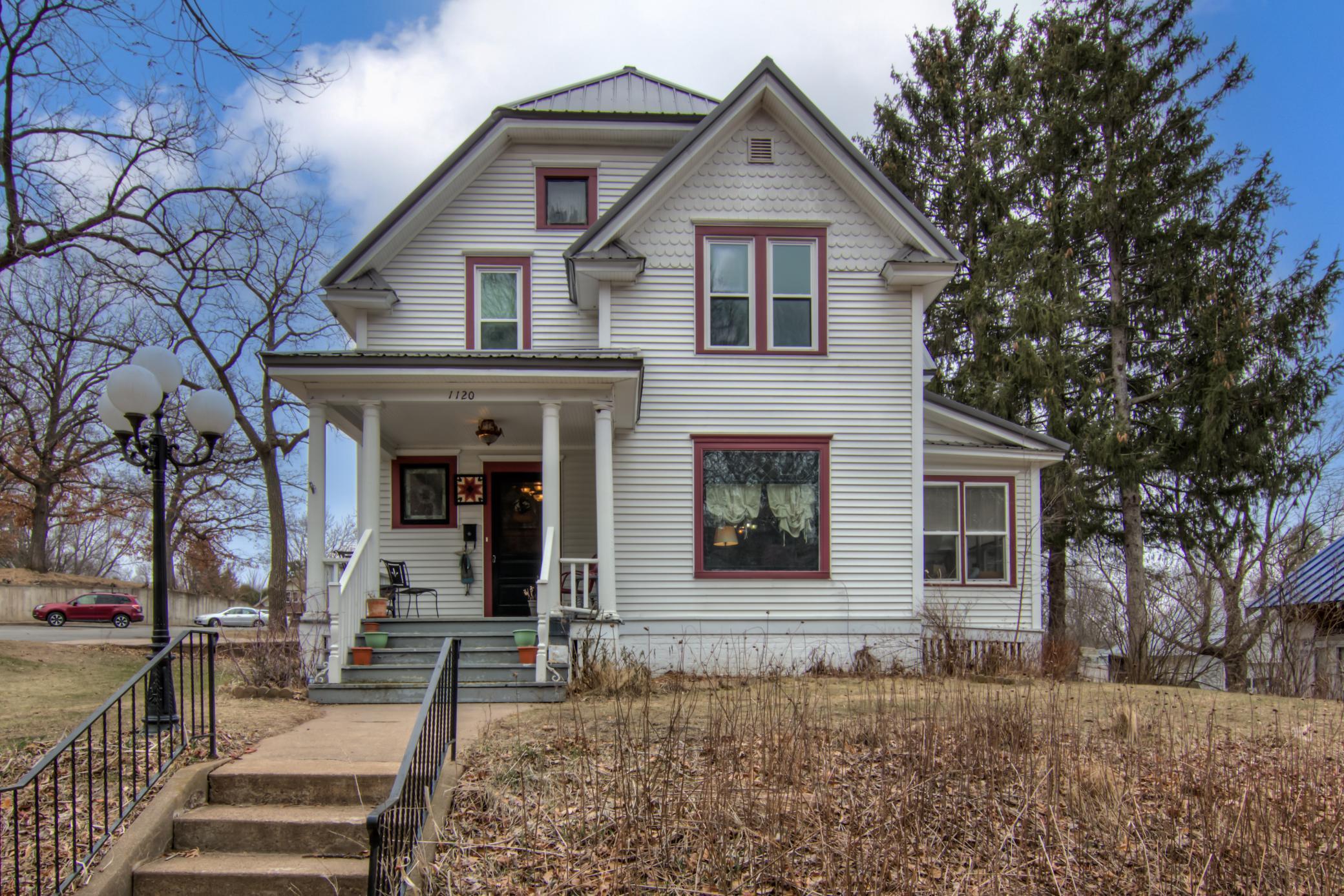 1120 11th Avenue, Menomonie, Wisconsin image 2