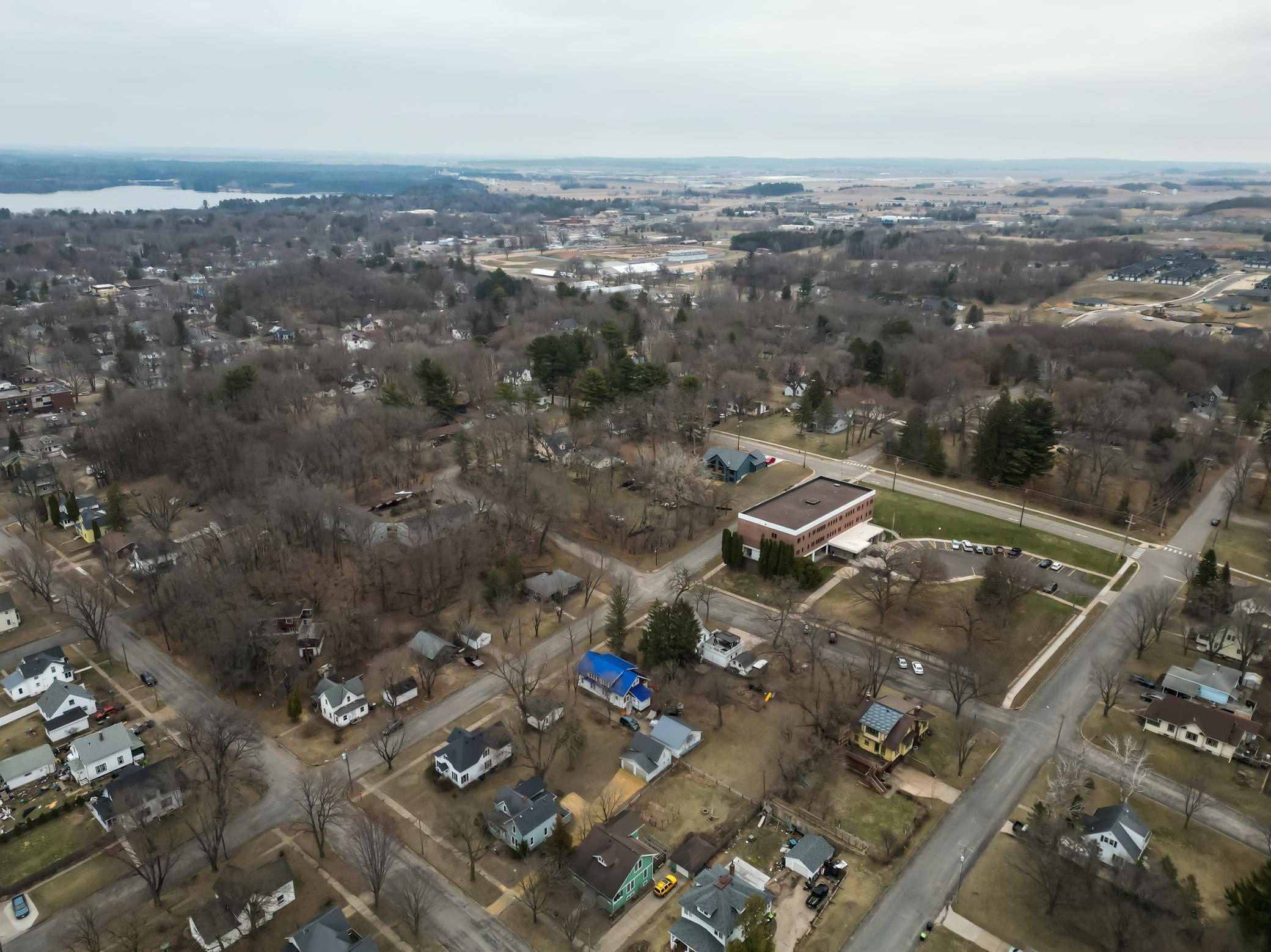 1120 11th Avenue, Menomonie, Wisconsin image 45