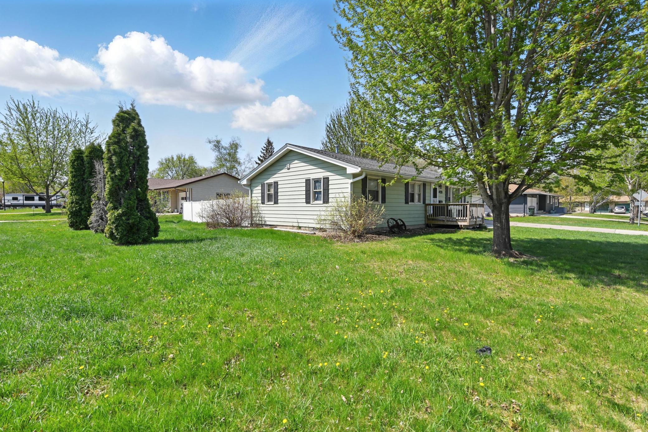 420 Northwoods Avenue, Hutchinson, Minnesota image 2