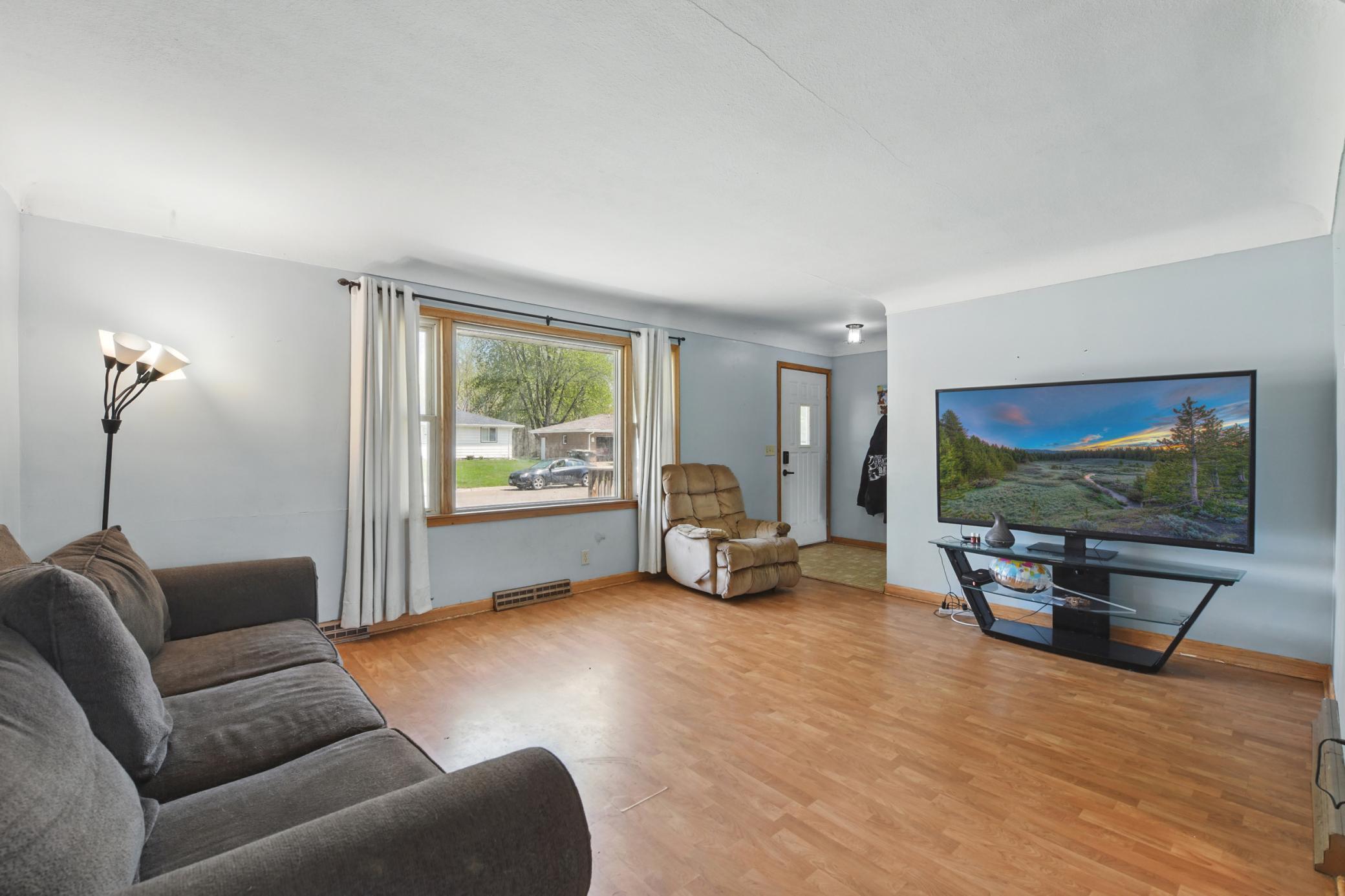 420 Northwoods Avenue, Hutchinson, Minnesota image 3