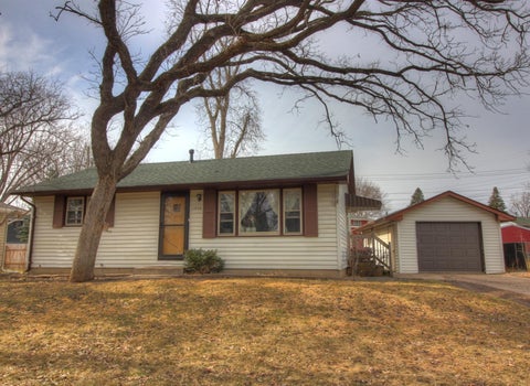 Homes For Sale - 1838 Forest Street<br/> Dakota County, Hastings, MN 55033