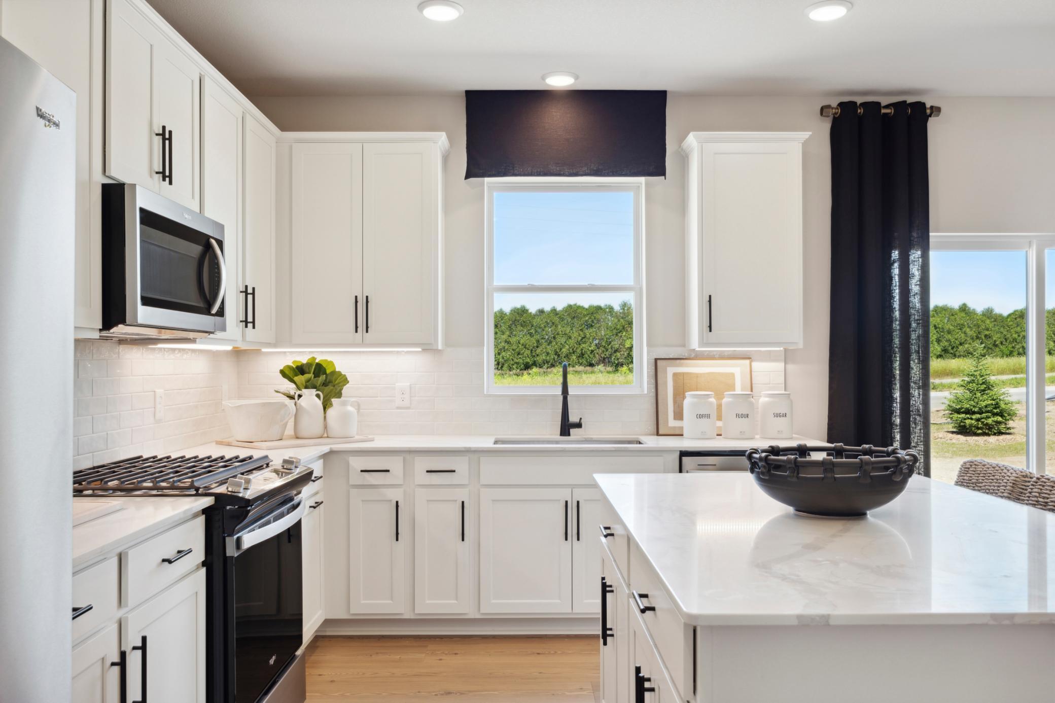 15071 Athgoe Drive, Rosemount, Minnesota image 14