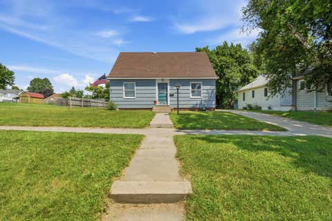 Homes For Sale - 207 7th Avenue<br/> Saint James, MN 56081