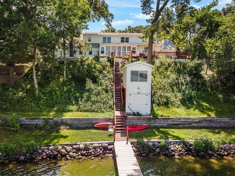 Multifamily For Sale - 1334 Oak Beach Drive<br/> Martin County, Fairmont, MN 56031