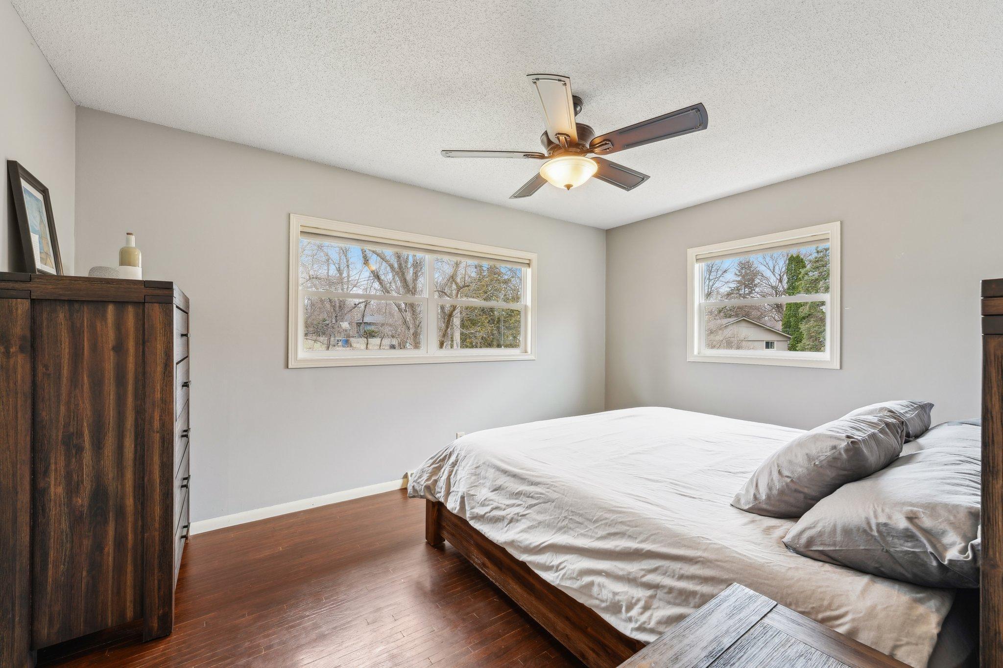 16210 Woodland Lane, Minnetonka, Minnesota image 14