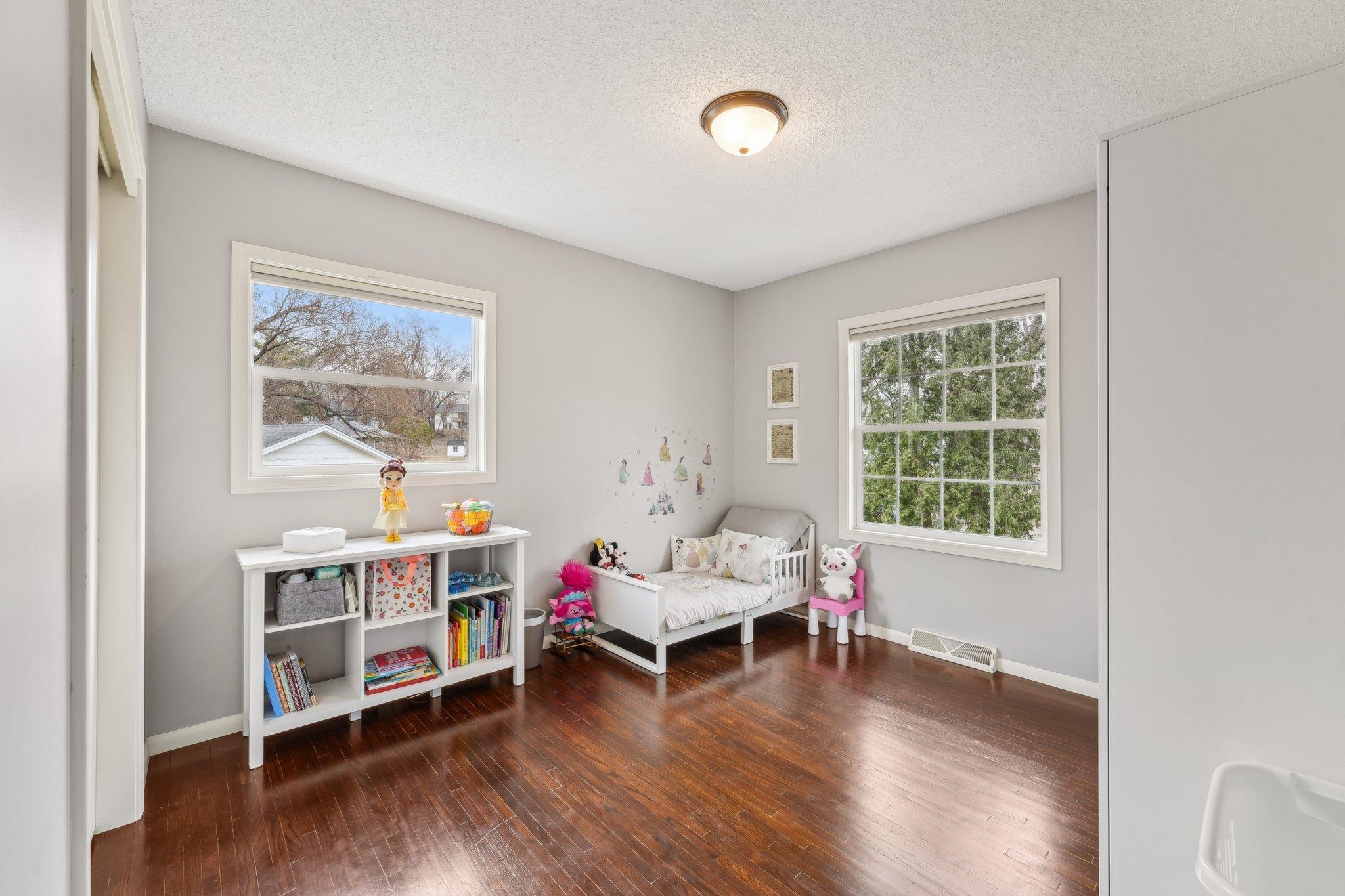16210 Woodland Lane, Minnetonka, Minnesota image 20