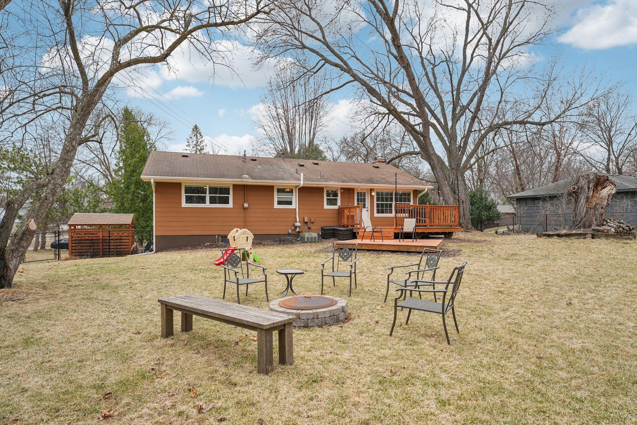 16210 Woodland Lane, Minnetonka, Minnesota image 32