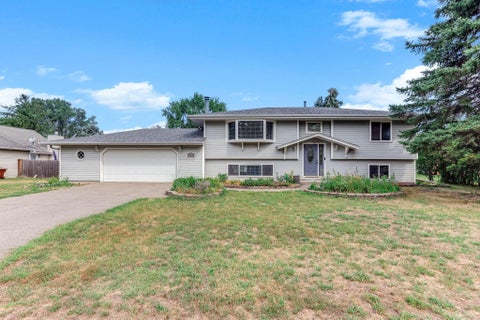 Homes For Sale - 3855 66th Street<br/> Dakota County, Inver Grove Heights, MN 55076