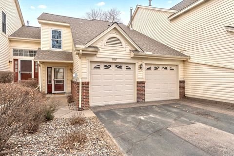 Townhouse For Sale - 11067 Oregon Curve<br/> Bloomington, MN 55438