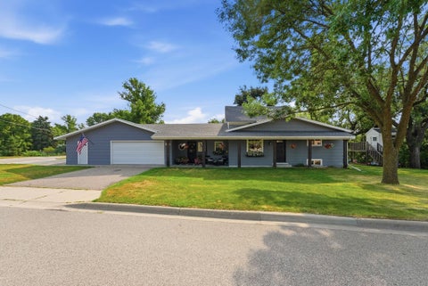 Homes For Sale - 505 Ash Street<br/> Kandiyohi County, New London, MN 56273