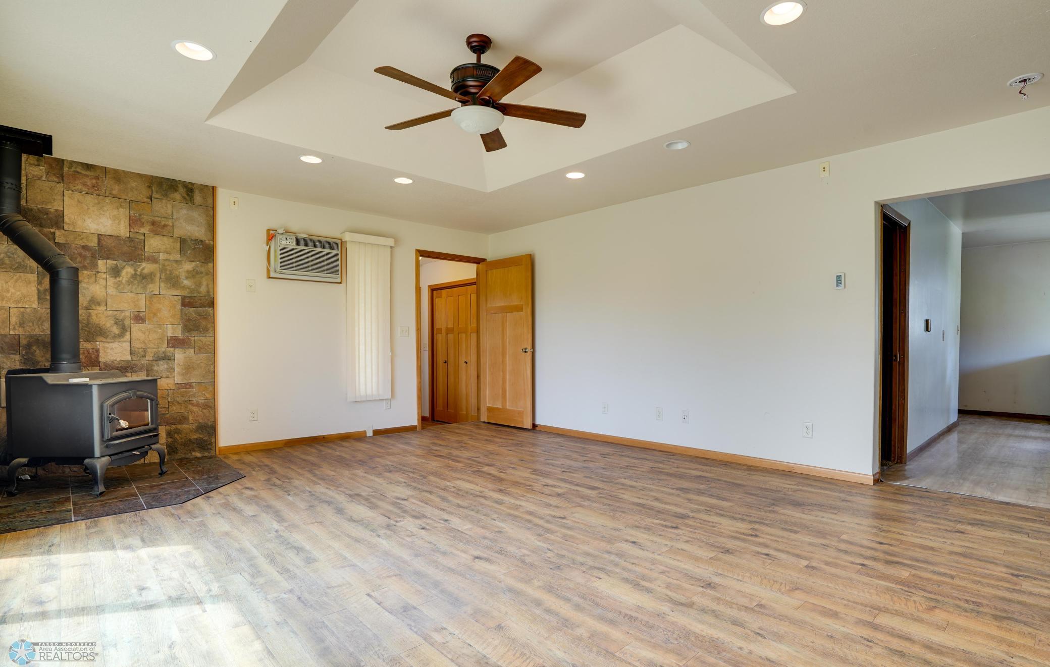 10544 40th Street, Moorhead, Minnesota image 5
