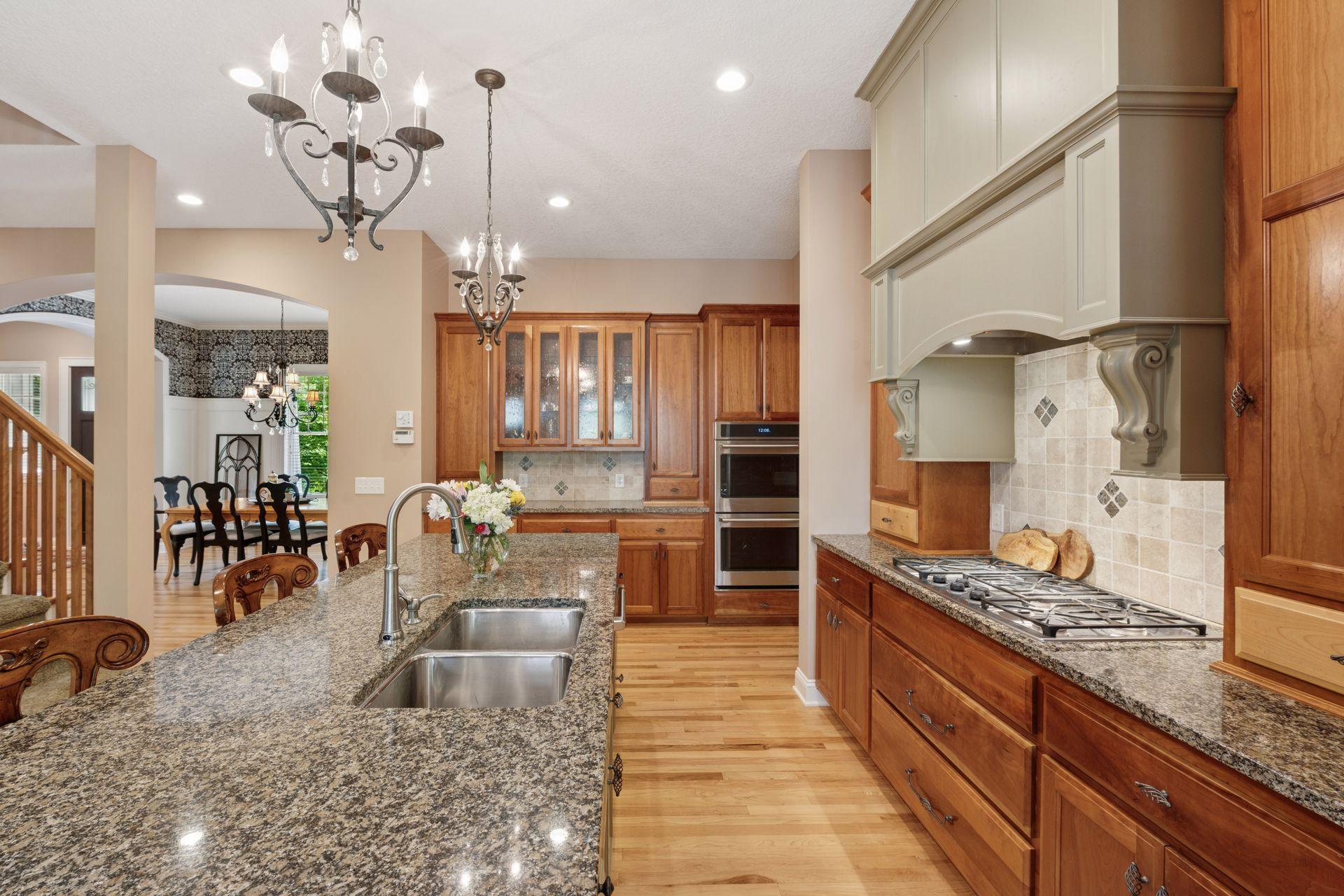 17244 Valley Road, Eden Prairie, Minnesota image 16