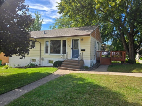 Homes For Sale - 713 Cedar Avenue<br/> Albert Lea, MN 56007