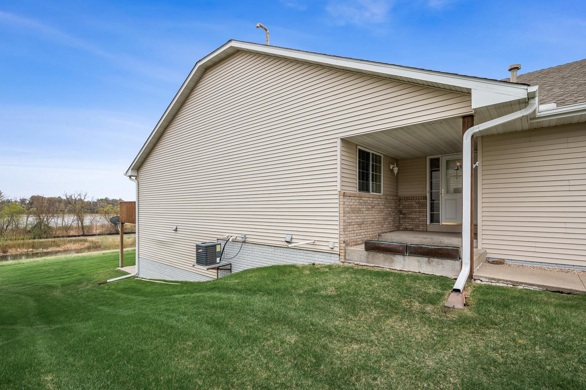 1801 Lakeridge Way, Waconia, Minnesota image 2