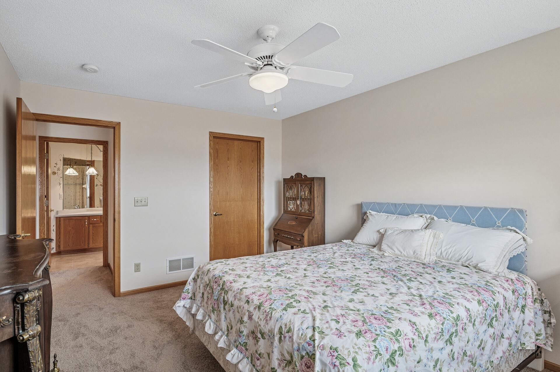 1801 Lakeridge Way, Waconia, Minnesota image 22