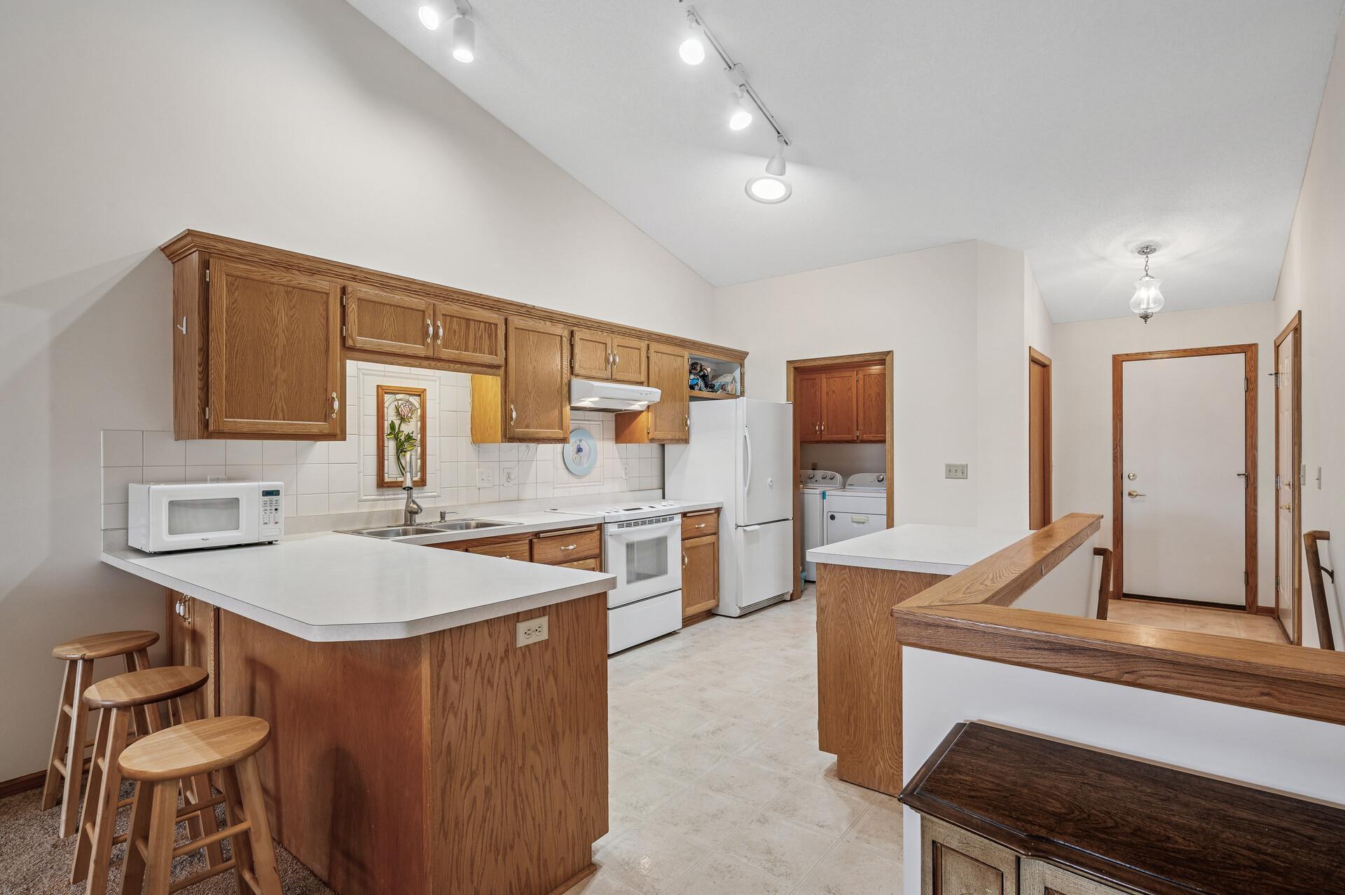 1801 Lakeridge Way, Waconia, Minnesota image 10