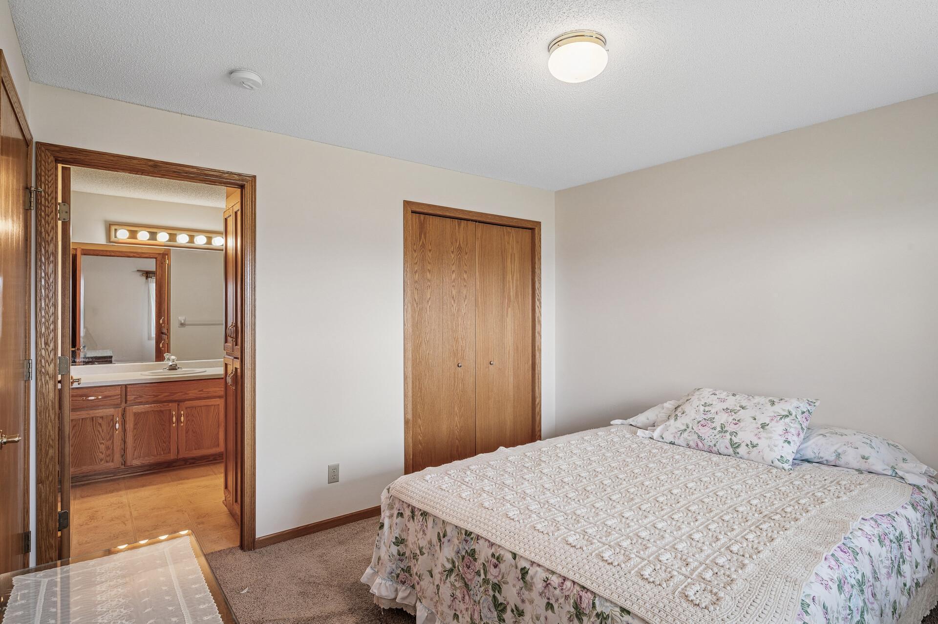 1801 Lakeridge Way, Waconia, Minnesota image 30