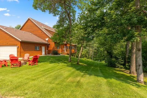 Townhouse For Sale - 5544 White Pine Drive<br/> Pequot Lakes, MN 56472