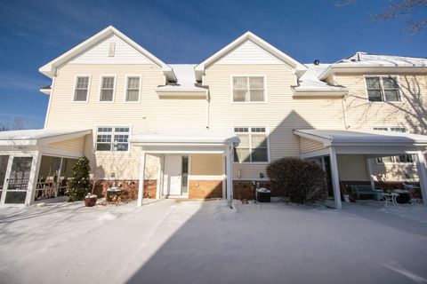 Homes For Sale - 5735 Village Trail<br/> Mound, MN 55364