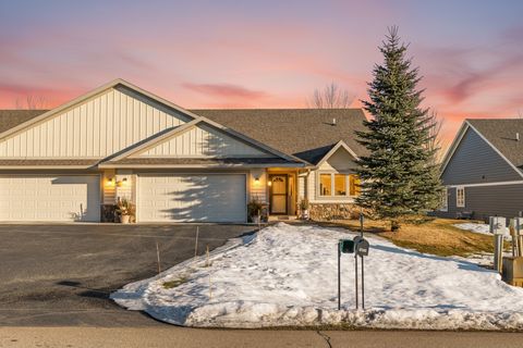 Townhouse For Sale - 3011 Lakecrest Road<br/> Douglas County, Alexandria, MN 56308