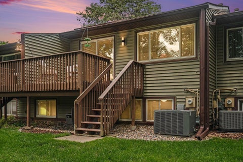Townhouse For Sale - 2030 103rd Avenue<br/> Anoka County, Minneapolis, MN 55433