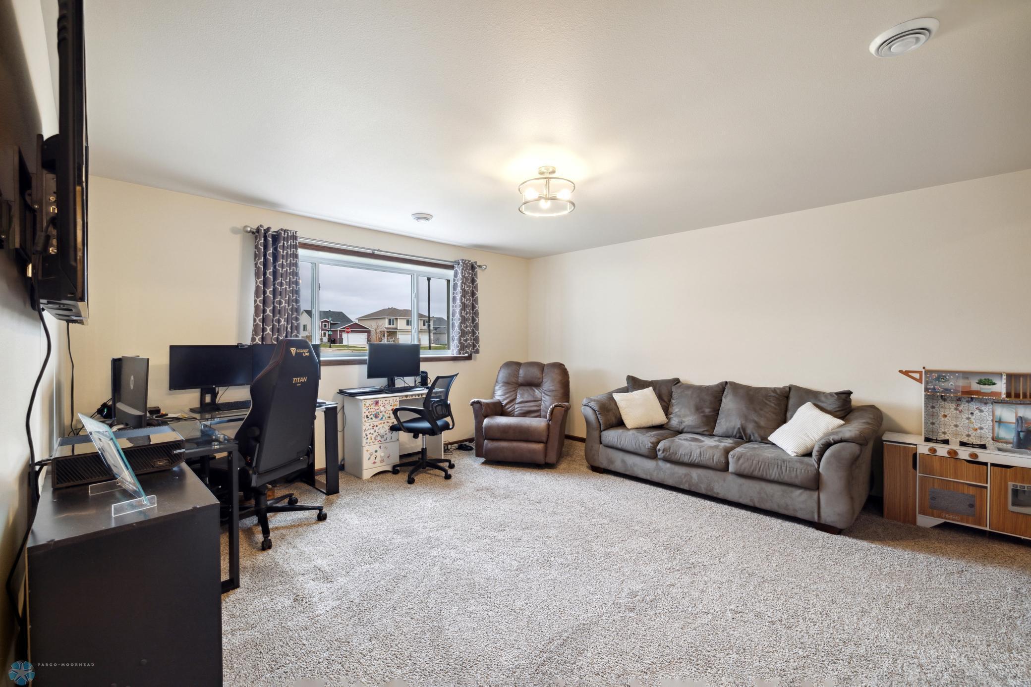 West Fargo, North Dakota 58078, United States, 3 Bedrooms Bedrooms, ,3 BathroomsBathrooms,Residential,Active,59928