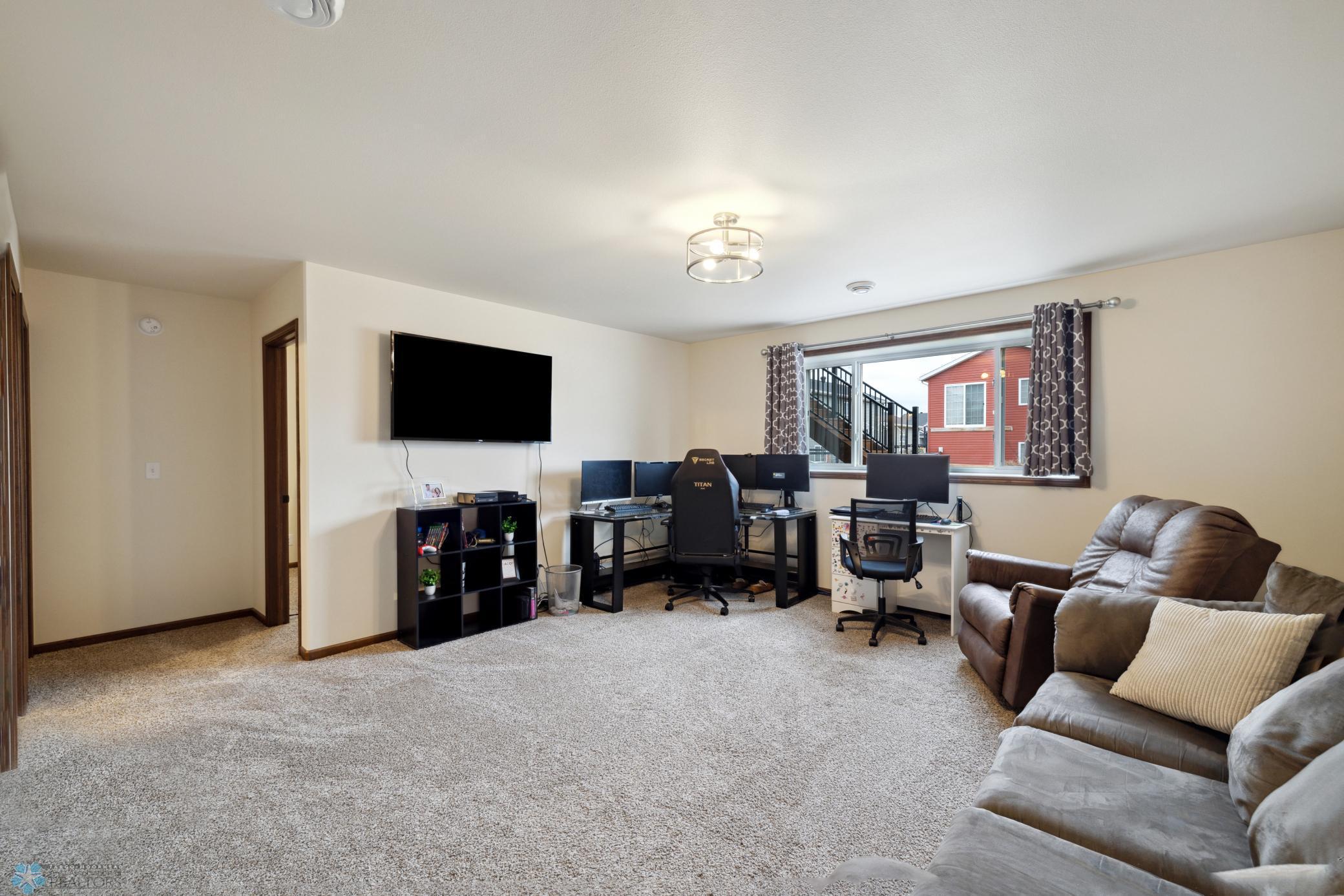 West Fargo, North Dakota 58078, United States, 3 Bedrooms Bedrooms, ,3 BathroomsBathrooms,Residential,Active,59928