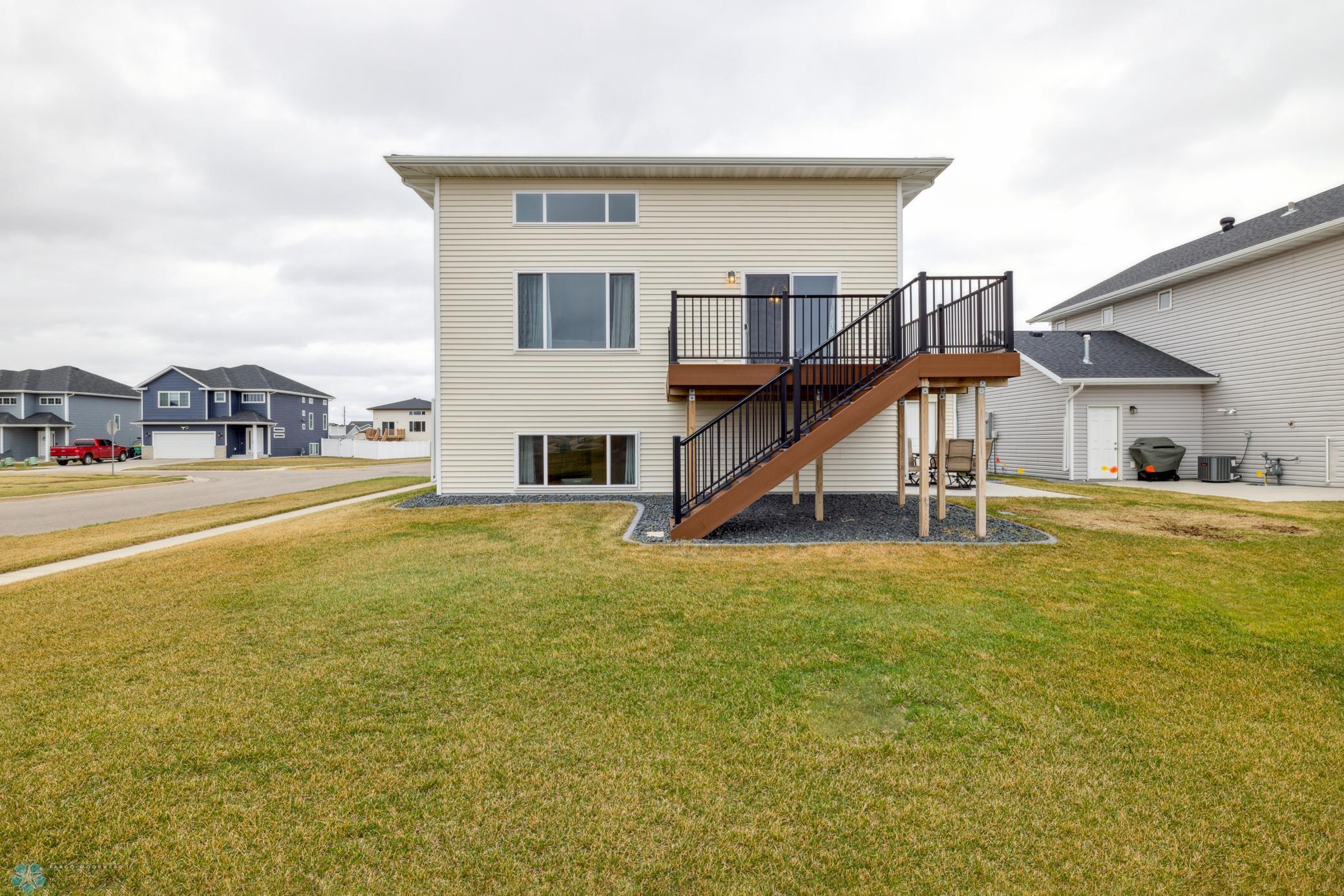 West Fargo, North Dakota 58078, United States, 3 Bedrooms Bedrooms, ,3 BathroomsBathrooms,Residential,Active,59928