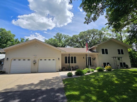 Homes For Sale - 30099 Conita Circle<br/> Paynesville, MN 56362