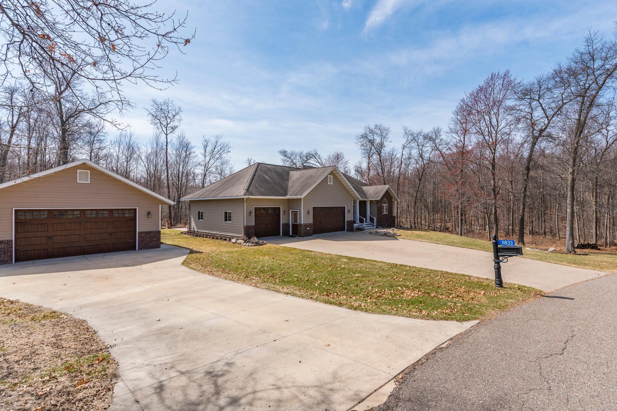 11833 Maplewood Drive, Brainerd, Minnesota image 4