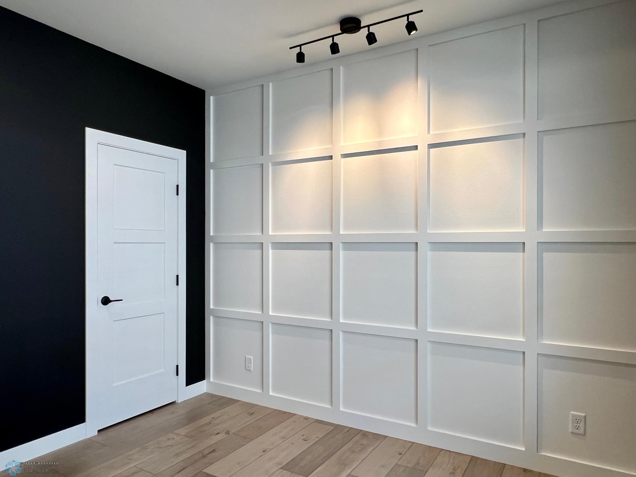 West Fargo, North Dakota 58078, United States, 2 Bedrooms Bedrooms, ,2 BathroomsBathrooms,Residential,Pending,44110