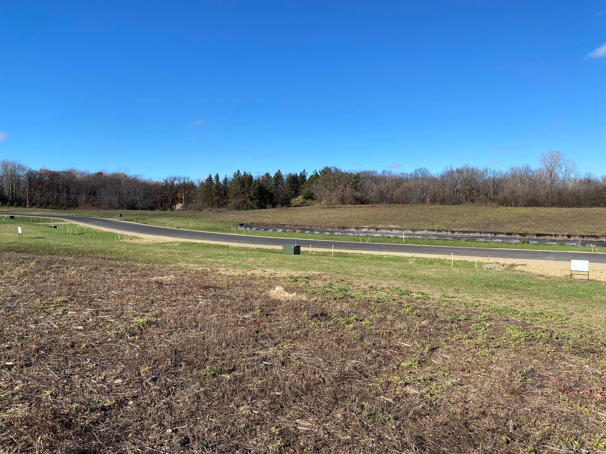 XXXX Red Oak Ct., Lot 5, Hudson, Wisconsin image 2