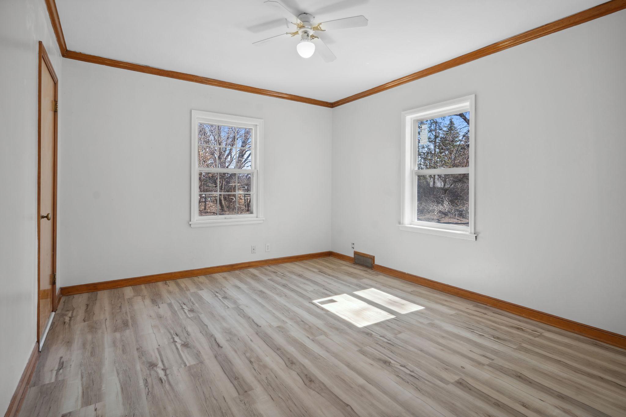 590 Highway 36, Roseville, Minnesota image 34
