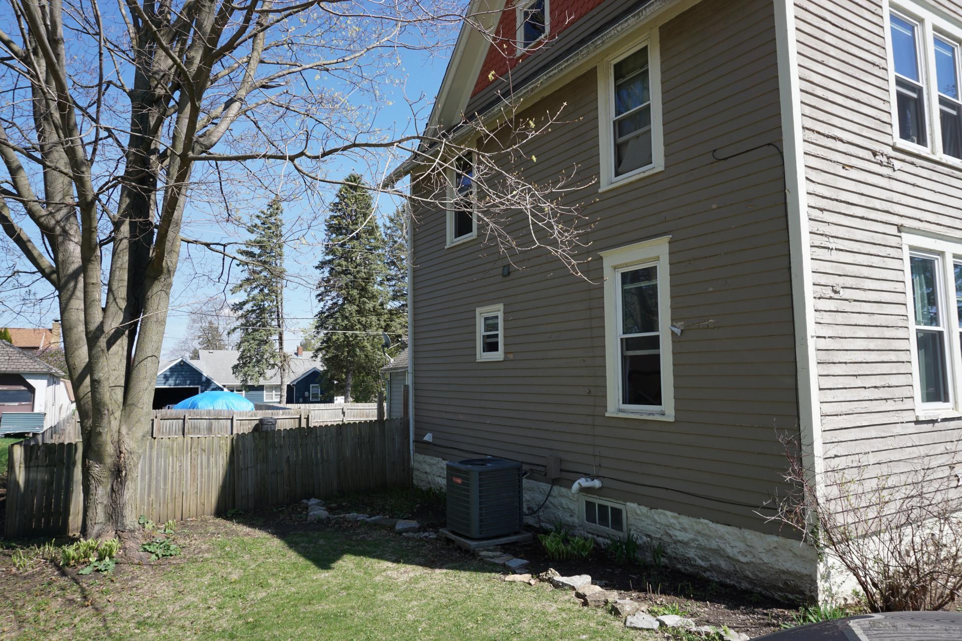 135 2nd Avenue, Spring Grove, Minnesota image 2