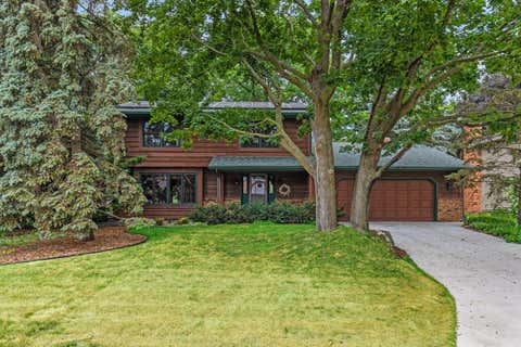 Homes For Sale - 1819 Moore Street<br/> Saint Paul, MN 55113