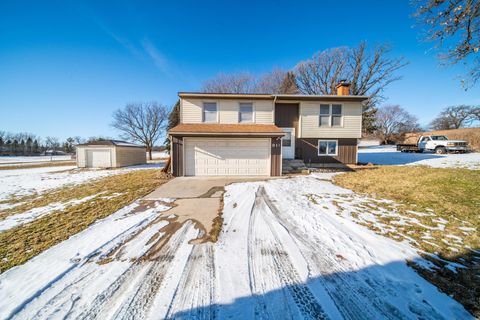 Apartment For Sale - 911 Main Street<br/> Olmsted County, Stewartville, MN 55976