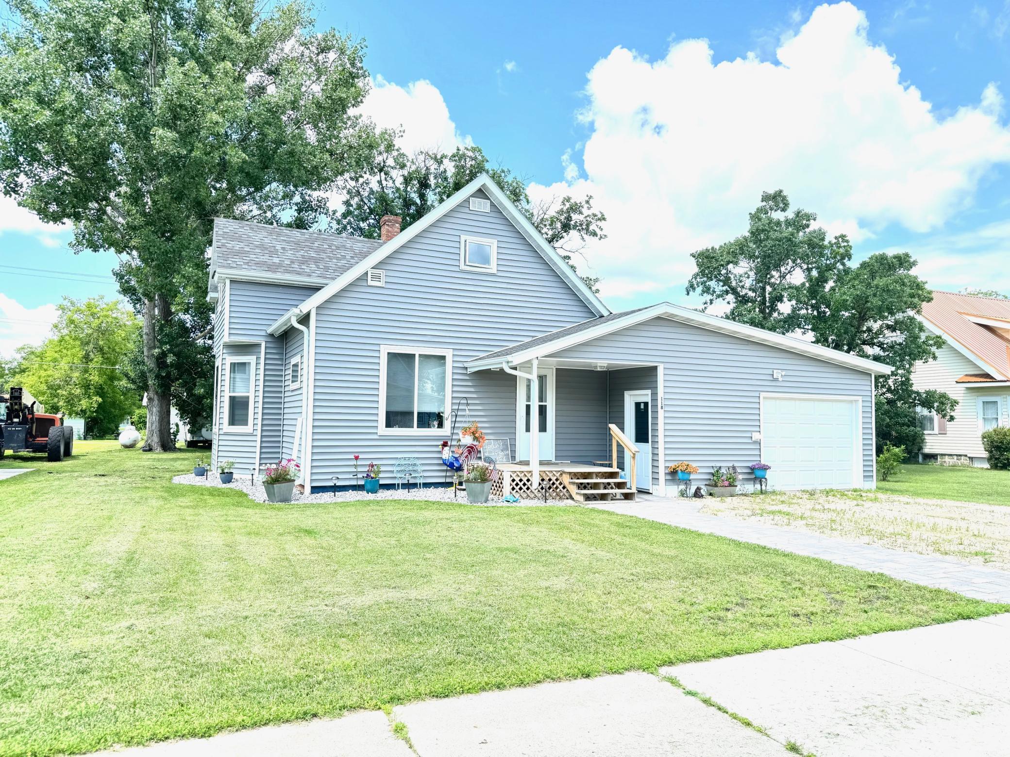 118 4th Street, Greenbush, Minnesota image 1