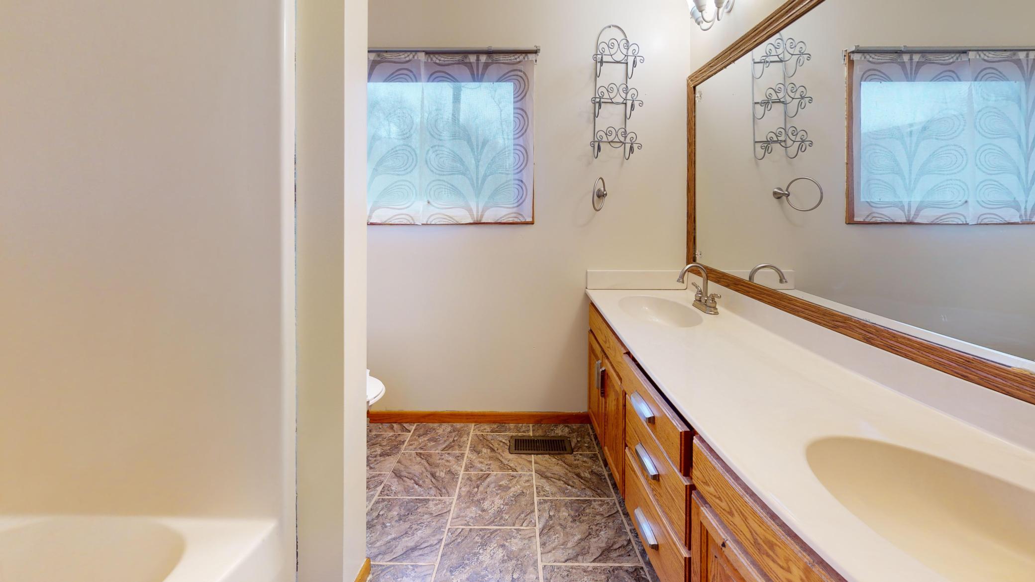 24216 534th Avenue, Austin, Minnesota image 16