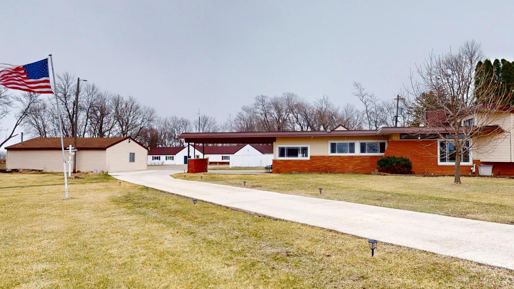 24216 534th Avenue, Austin, Minnesota image 1