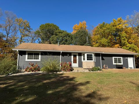 Homes For Sale - 57396 181st Lane<br/> Blue Earth County, Mankato, MN 56001