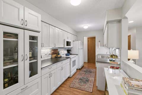 Condo For Sale - 2710 Dale Street<br/> Ramsey County, Roseville, MN 55113