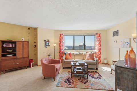 Condo For Sale - 78 10th Street<br/> Ramsey County, Saint Paul, MN 55101