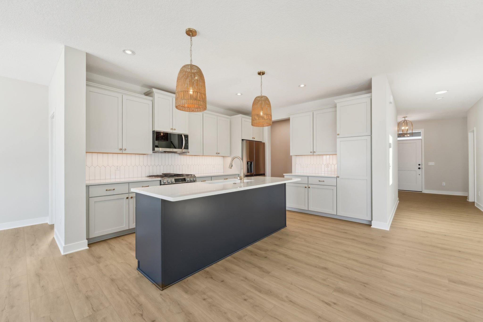 6168 Harkness Lane, Cottage Grove, Minnesota image 2