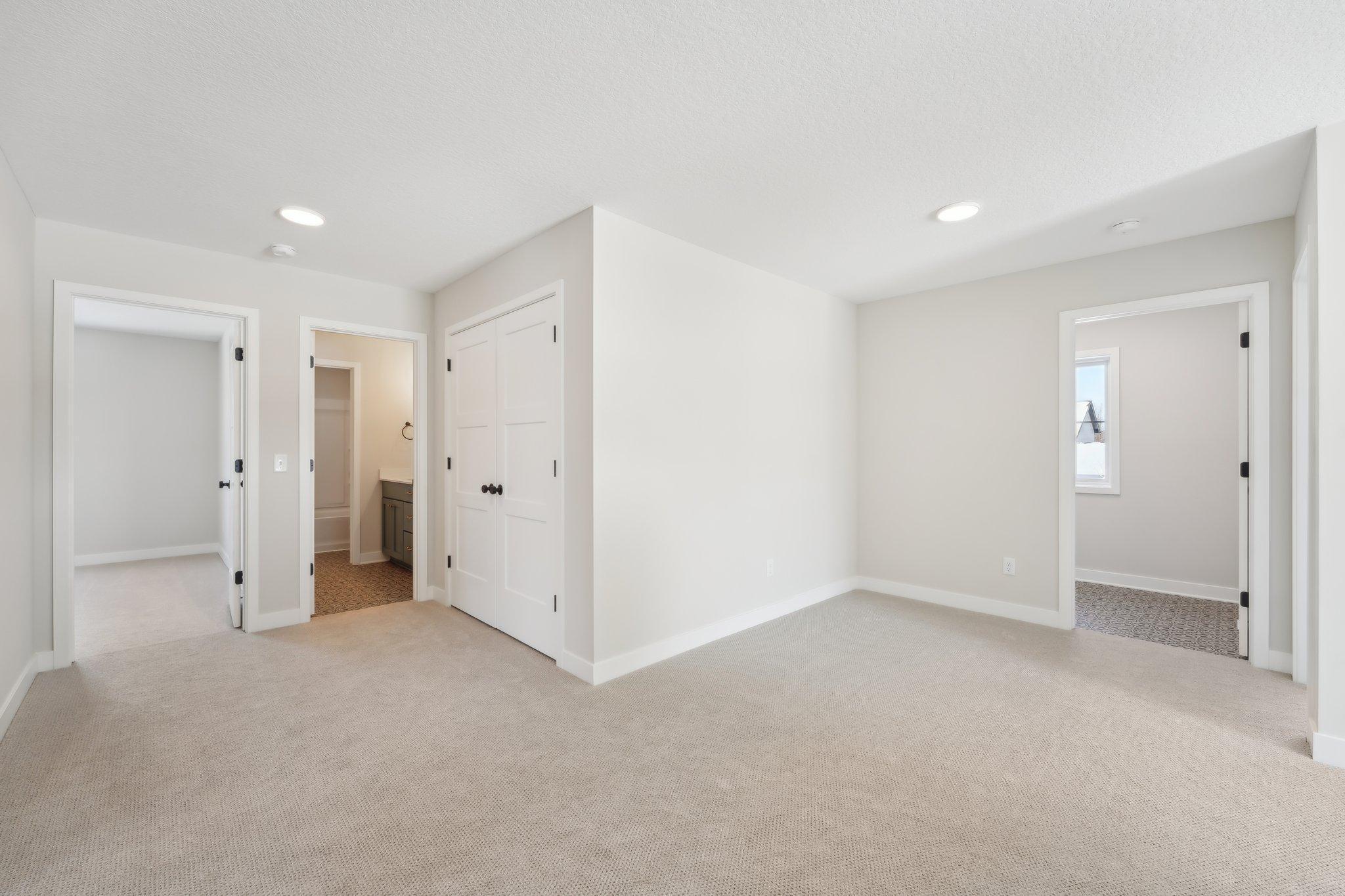 6168 Harkness Lane, Cottage Grove, Minnesota image 18